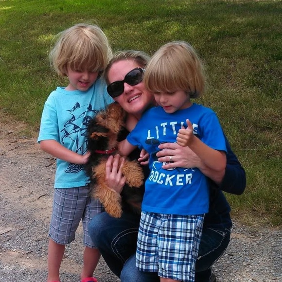 Meet your Posher, Amber - Picture 1 of 1